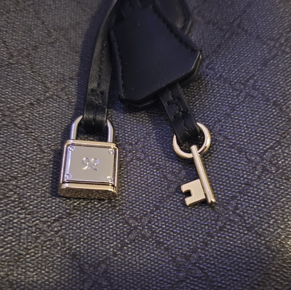 NINE WEST- Black & Gray - Picture 2 of 7